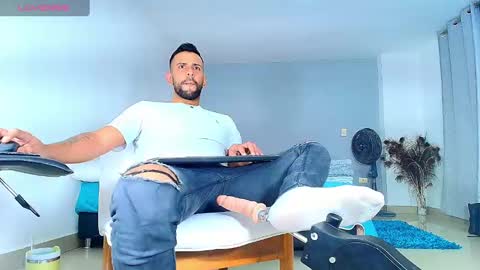 dcollins_ online show from March 5, 12:27 am