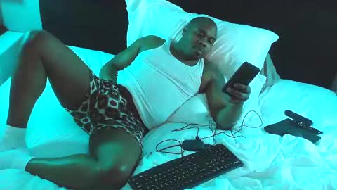 Snapshot of dcrush76 chatting on February 21, 6:40 am DCrush online show from February 21, 6:40 am