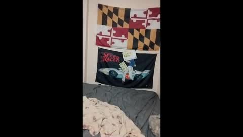 Dees online show from April 22, 8:28 am