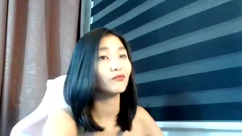 Snapshot of de_amore chatting on October 3, 4:37 pm Angel online show from October 3, 4:37 pm