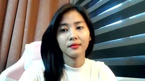 Snapshot of de_amore chatting on October 12, 8:13 am Angel online show from October 12, 8:13 am