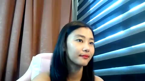 Snapshot of de_amore chatting on October 13, 3:39 am Angel online show from October 13, 3:39 am
