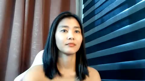 Snapshot of de_amore chatting on October 19, 8:15 am Angel online show from October 19, 8:15 am