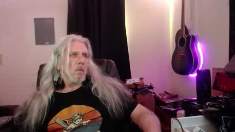 deaconoddeye online show from December 19, 9:22 pm