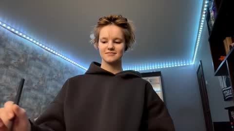 Sabrine online show from January 13, 1:05 pm