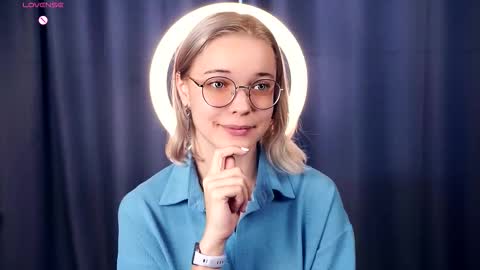 Charlie 18yo online show from October 15, 6:35 am