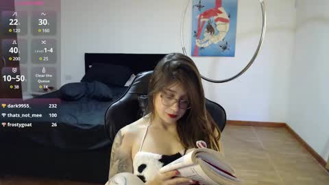 Snapshot of dearlilith6666 chatting on March 10, 5:18 pm dearlilith6666 online show from March 10, 5:18 pm