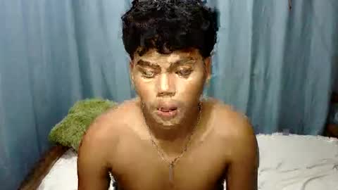 Snapshot of debbie_queen chatting on February 6, 4:43 pm debbie_queen online show from February 6, 4:43 pm