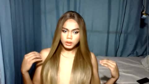 Snapshot of debbie_queen chatting on May 25, 8:20 am debbie_queen online show from May 25, 8:20 am