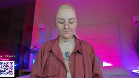 Debbie Mon Tue Fri Sun Sat GMT 3 1000am - 0400pm  online show from December 5, 5:42 pm