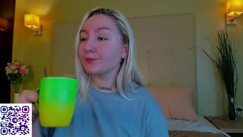 Debbie Mon Tue Fri Sun Sat GMT 3 1000am - 0400pm  online show from January 18, 6:23 pm