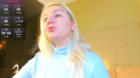 Debbie Mon Tue Fri Sun Sat GMT 3 1000am - 0400pm  online show from March 20, 5:51 pm