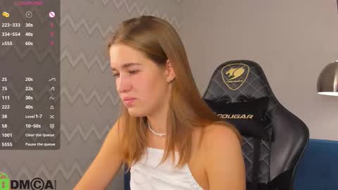 Jennifer online show from September 16, 6:03 am