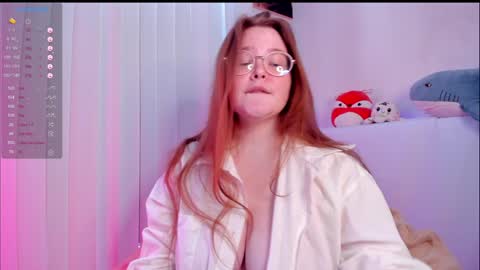 DeboraDebbieDee online show from December 8, 8:20 am