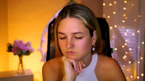 Snapshot of deboralarson chatting on November 10, 3:49 am Debora online show from November 10, 3:49 am