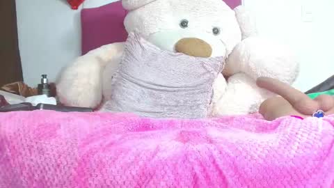 Snapshot of deepselenaxxx chatting on March 4, 6:04 am Selena online show from March 4, 6:04 am