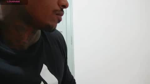 Snapshot of deepthroatfucker_ccs chatting on December 1, 8:30 am deepthroatfucker_ccs online show from December 1, 8:30 am