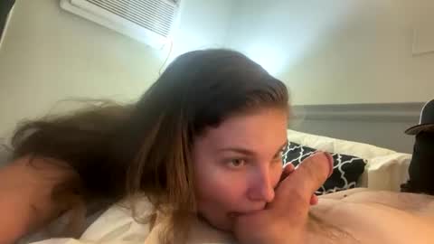 deepthroatqueen33 online show from October 8, 11:02 pm