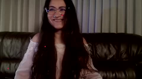 Snapshot of deesseluxure_ chatting on January 20, 8:41 am Andre online show from January 20, 8:41 am