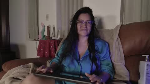 Snapshot of deesseluxure_ chatting on October 2, 7:04 am Andre online show from October 2, 7:04 am
