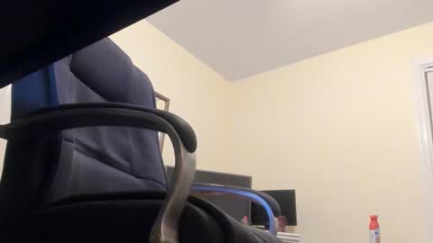 Snapshot of deeznutz343 chatting on December 31, 3:01 am Deez Nutz online show from December 31, 3:01 am