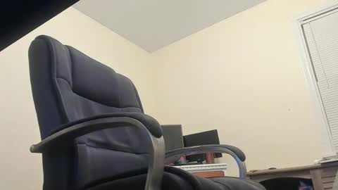 Snapshot of deeznutz343 chatting on January 4, 10:05 am Deez Nutz online show from January 4, 10:05 am