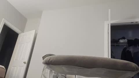 Snapshot of deeznutz343 chatting on February 15, 1:31 am Deez Nutz online show from February 15, 1:31 am