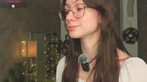 Snapshot of defeded_lovee chatting on January 7, 7:16 pm Amy online show from January 7, 7:16 pm