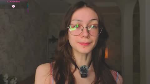 Snapshot of defeded_lovee chatting on January 17, 7:17 pm Amy online show from January 17, 7:17 pm