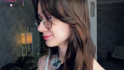 Snapshot of defeded_lovee chatting on January 31, 7:23 pm Amy online show from January 31, 7:23 pm