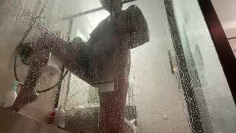 Snapshot of degeneratesaint chatting on December 15, 5:45 am Tori online show from December 15, 5:45 am