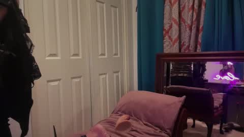 Snapshot of degeneratesaint chatting on November 20, 5:40 am Tori online show from November 20, 5:40 am