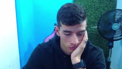 Snapshot of deiby_baby chatting on January 8, 4:02 am DEIBY online show from January 8, 4:02 am