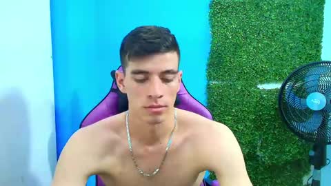 Snapshot of deiby_baby chatting on January 23, 2:44 am DEIBY online show from January 23, 2:44 am