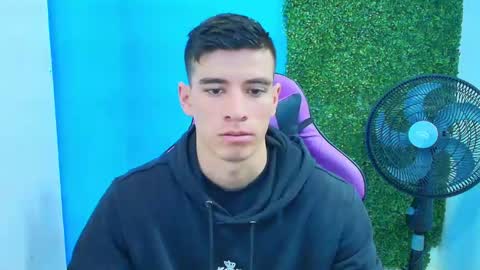 Snapshot of deiby_baby chatting on February 17, 7:31 pm DEIBY online show from February 17, 7:31 pm