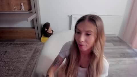 Snapshot of deidi_sweet chatting on January 26, 7:32 am Di online show from January 26, 7:32 am