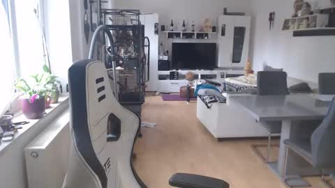 Snapshot of deinprinz2312 chatting on March 12, 10:48 am deinprinz2312 online show from March 12, 10:48 am