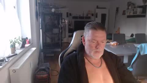 Snapshot of deinprinz2312 chatting on September 17, 5:09 am deinprinz2312 online show from September 17, 5:09 am