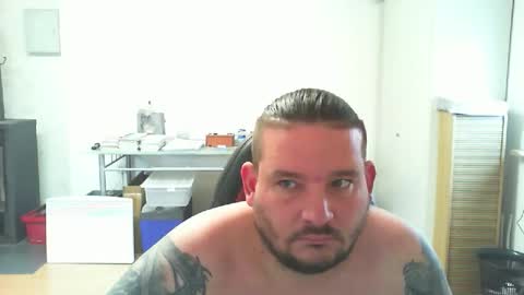 Snapshot of deinspielzeug87 chatting on November 14, 9:30 am deinspielzeug87 online show from November 14, 9:30 am