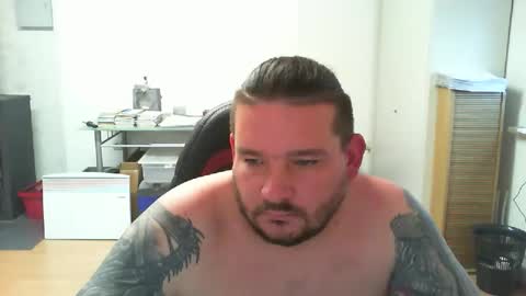 Snapshot of deinspielzeug87 chatting on November 24, 1:00 pm deinspielzeug87 online show from November 24, 1:00 pm