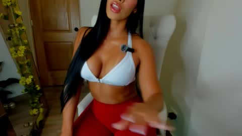 deisymadrid online show from October 7, 9:34 pm