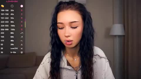 Snapshot of delanakimbral chatting on September 18, 7:32 am Hello everyone Im Tessa Make yourself comfortable. Were going to have fun together online show from September 18, 7:32 am