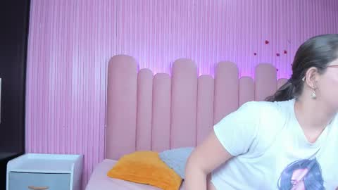 Snapshot of delawarebarbiee chatting on November 1, 9:06 pm Barbie online show from November 1, 9:06 pm