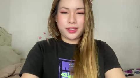 iyalicious online show from November 26, 12:22 am