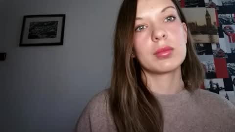 Snapshot of delightaurora chatting on January 9, 7:52 am Aurora online show from January 9, 7:52 am