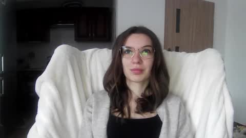 Snapshot of delightaurora chatting on February 12, 7:34 am Aurora online show from February 12, 7:34 am