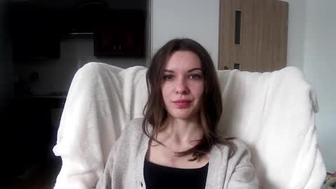 Snapshot of delightaurora chatting on February 12, 10:35 am Aurora online show from February 12, 10:35 am