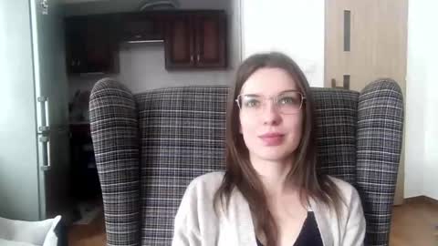 Snapshot of delightaurora chatting on February 21, 11:11 am Aurora online show from February 21, 11:11 am