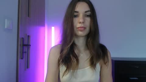 Snapshot of delightaurora chatting on September 10, 5:29 am Aurora online show from September 10, 5:29 am