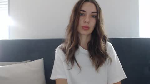 Snapshot of delightaurora chatting on September 15, 5:29 am Aurora online show from September 15, 5:29 am